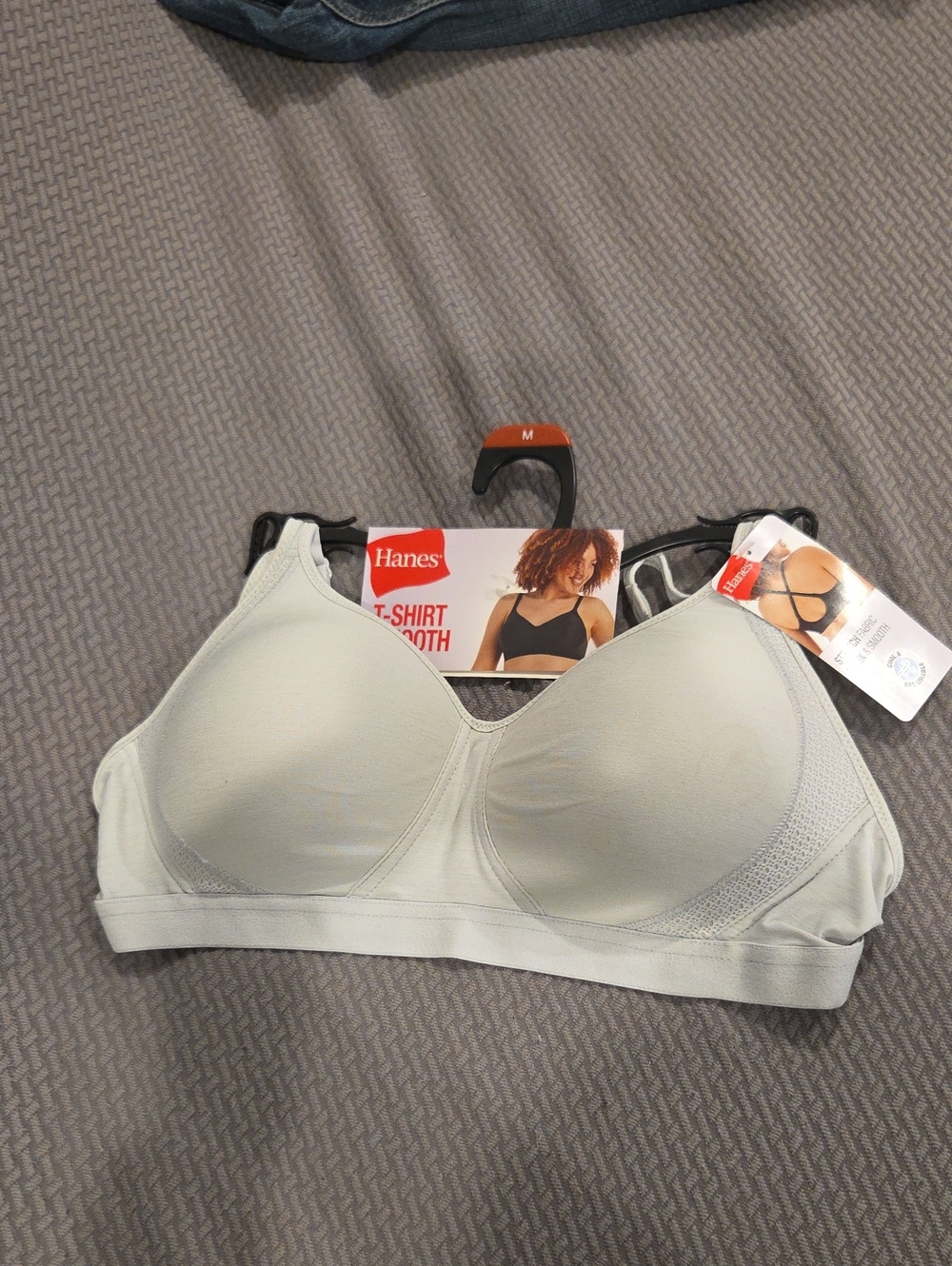 Hanes Women's Smooth Wireless T-Shirt Bra - Light Gray